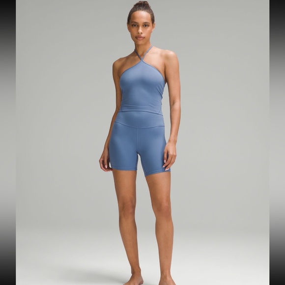 New with tags lululemon Align T-Strap Tank Top
Light Support, size 4. Oasis Blue - Picture 4 of 11